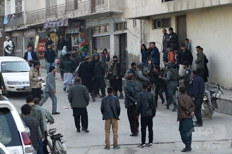 アフガン首都ホテル襲撃、死者18人 生き延びた宿泊客が恐怖語る