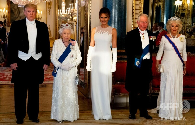 エリザベス女王は「偉大な、偉大な女性」 訪英のトランプ氏、晩さん会で称賛