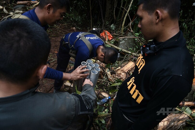 タイ洞窟閉じ込め、救助ダイバーら入り口から数キロ奥に到達 新たな穴も
