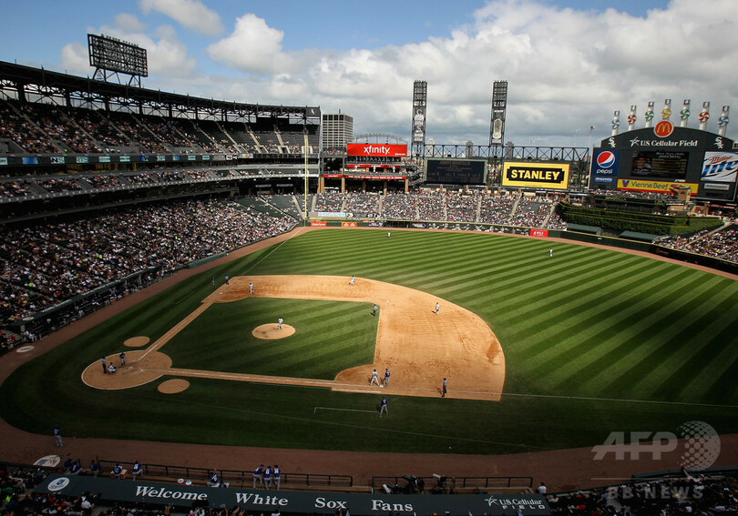 脳内出血のファーカー、手術受けて順調に回復 手足動かし話も