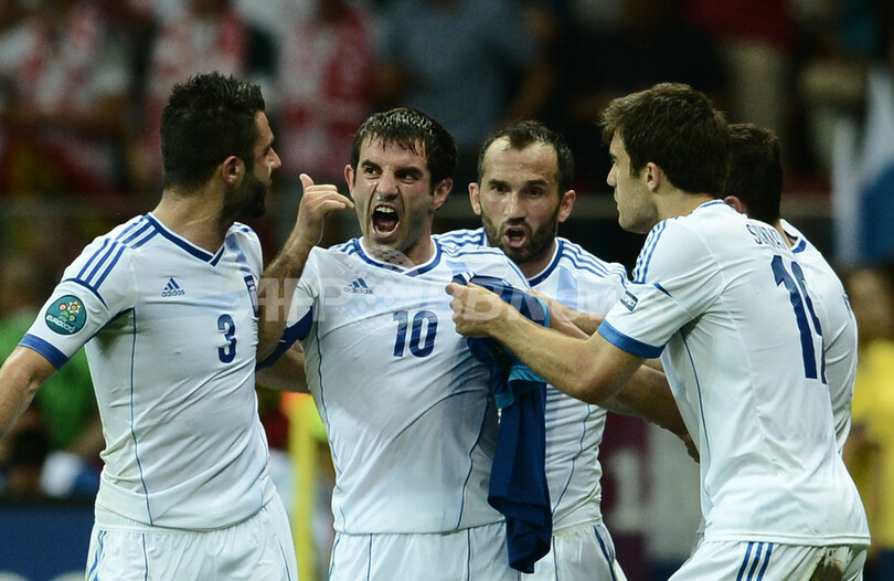 ギリシャが準々決勝進出、ロシアは敗退 サッカー欧州選手権