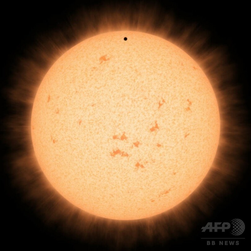 スーパーアース3個持つ恒星発見、地球から21光年