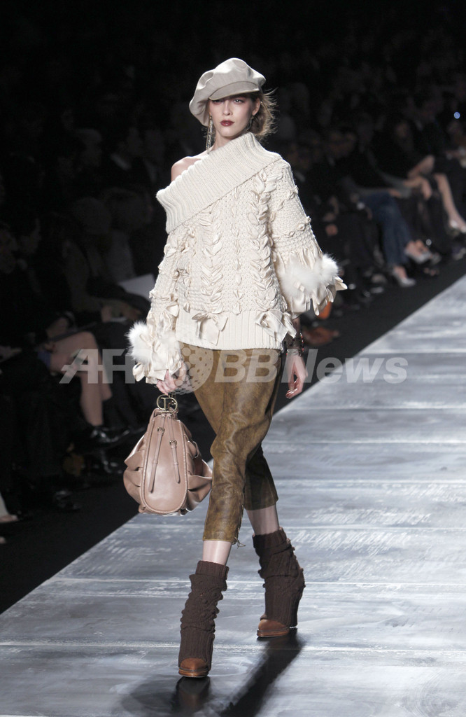 ＜10/11年秋冬パリコレクション＞クリスチャン ディオール、新作を発表