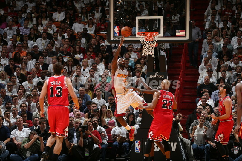 ヒートがNBA開幕戦制す、ブルズはローズの復帰勝利飾れず