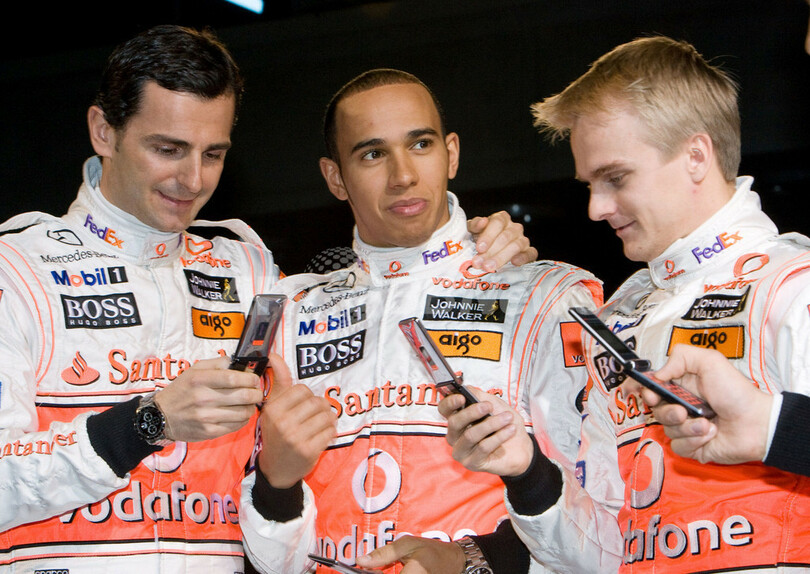 マクラーレン 2008年用ニューマシン 「MP4-23」を発表