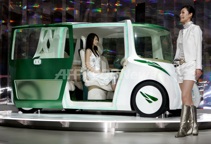 東京モーターショー、各社自慢の驚きの最新安全運転技術