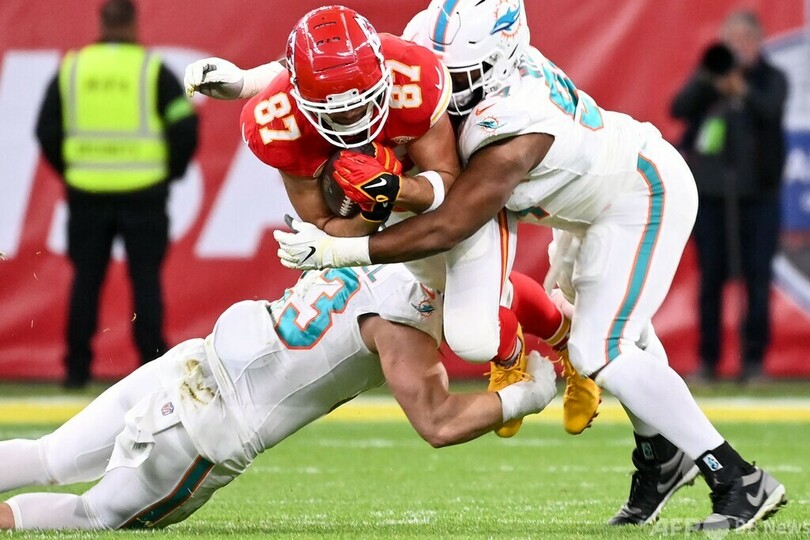 イーグルスがカウボーイズ下す チーフス、レイヴンズも勝利