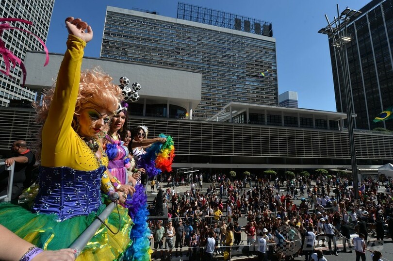 世界最大の「ゲイ・プライドパレード」開催、ブラジル
