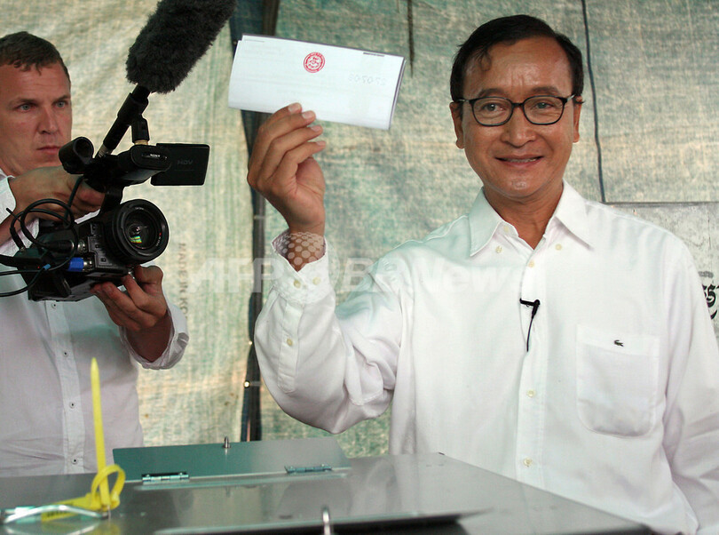 カンボジア下院選、与党人民党が優勢