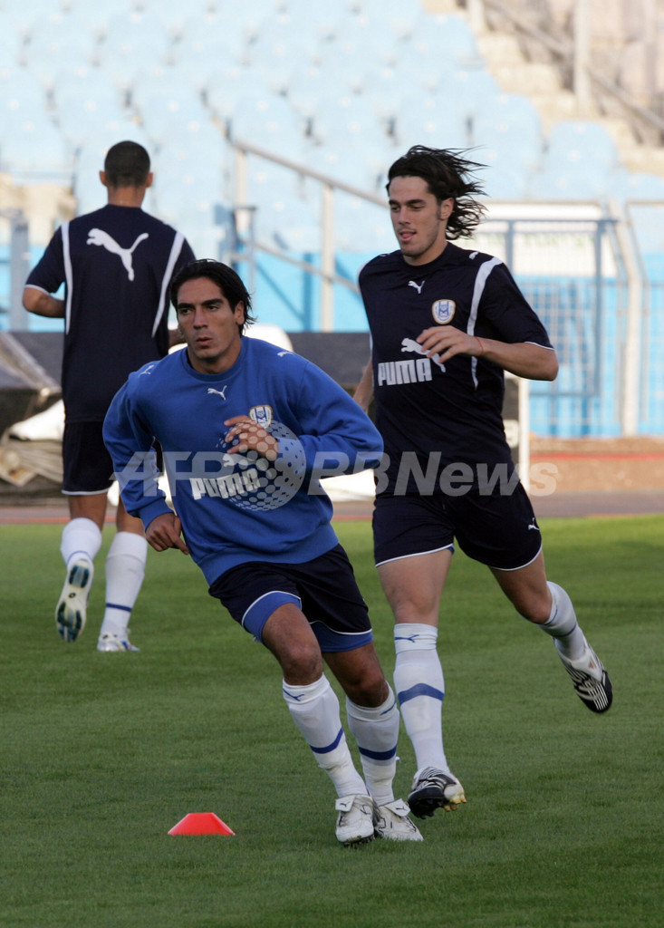 ＜サッカー 欧州選手権2008・予選＞イスラエル代表 ロシア戦に向けて最終調整