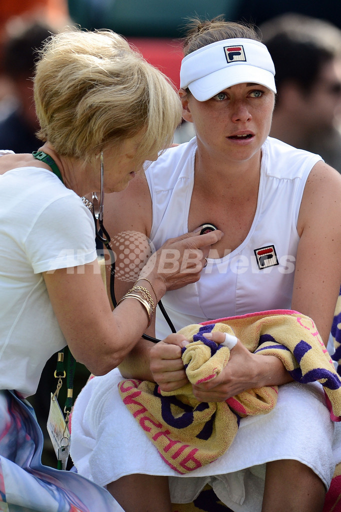 ズボナレワの棄権でクライシュテルスが16強入り、ウィンブルドン選手権