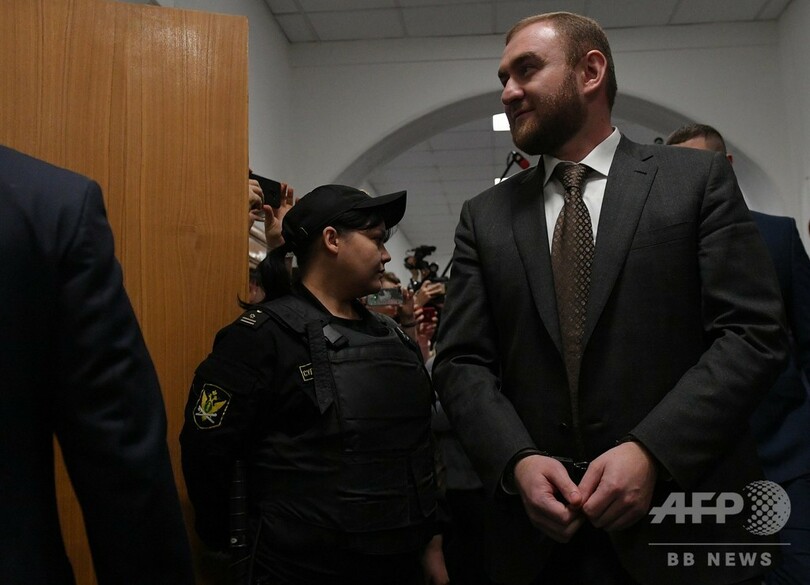 ロシア、議会開会中に議員を逮捕 2人の殺害容疑