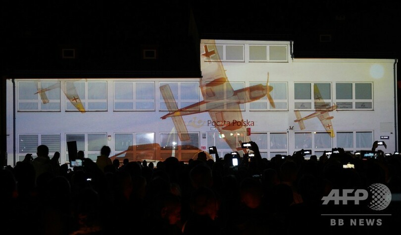 独大統領がポーランドに許し請う 第2次大戦最初の空襲被災地で式典  