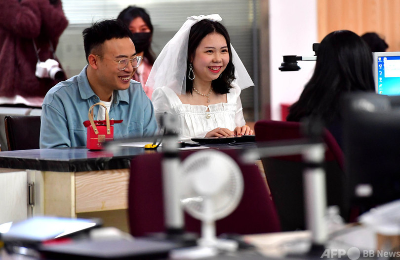 「1314」「520」の意味は? 中国で今も多い結婚届けの縁起担ぎ