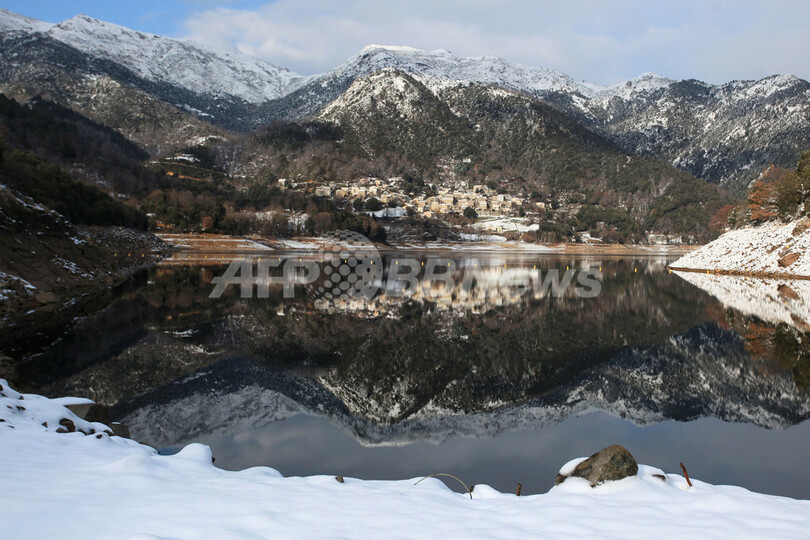 コルシカ島・トーラ湖の美しい景色