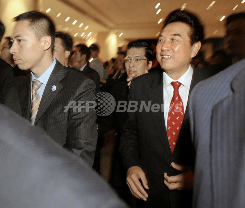 中国の台湾窓口機関会長、抗議デモでホテルに缶詰め 台湾