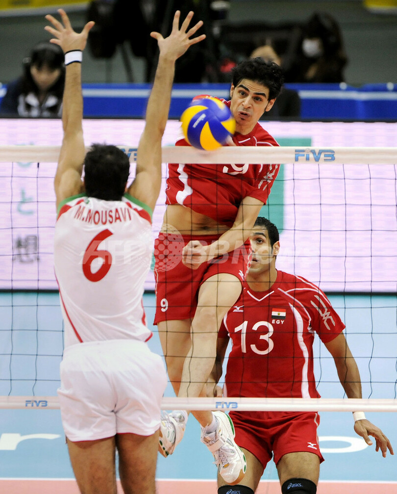 日本男子、3-2でポーランドに勝利 グラチャンバレー