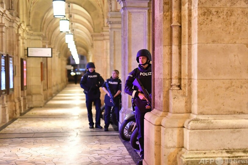 ウィーンで銃撃テロか 容疑者含む2人死亡