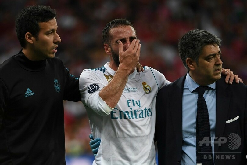 サラーが欧州CL決勝で涙の負傷交代、W杯に影響を及ぼす可能性も