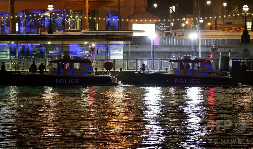 ロンドンのテムズ川に不発弾、軍が処理 帰宅ラッシュ時に橋を封鎖