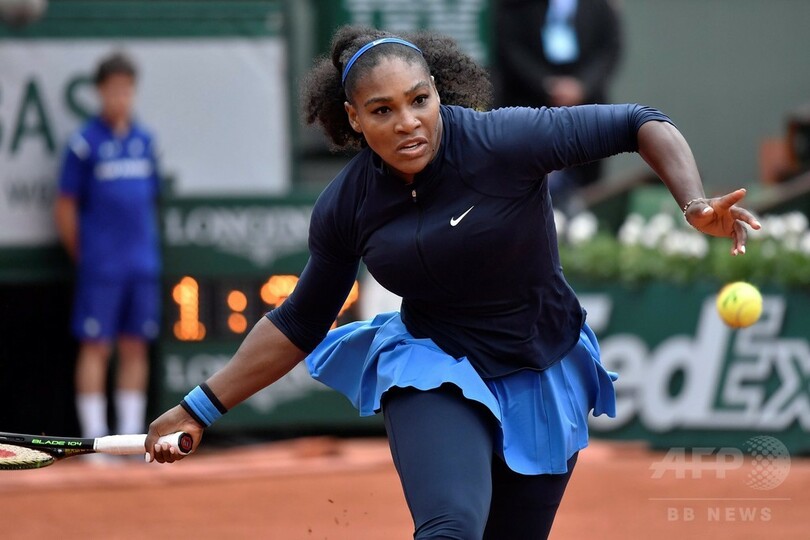 セレーナが苦しみながらも全仏OP決勝へ、ムグルサと対戦