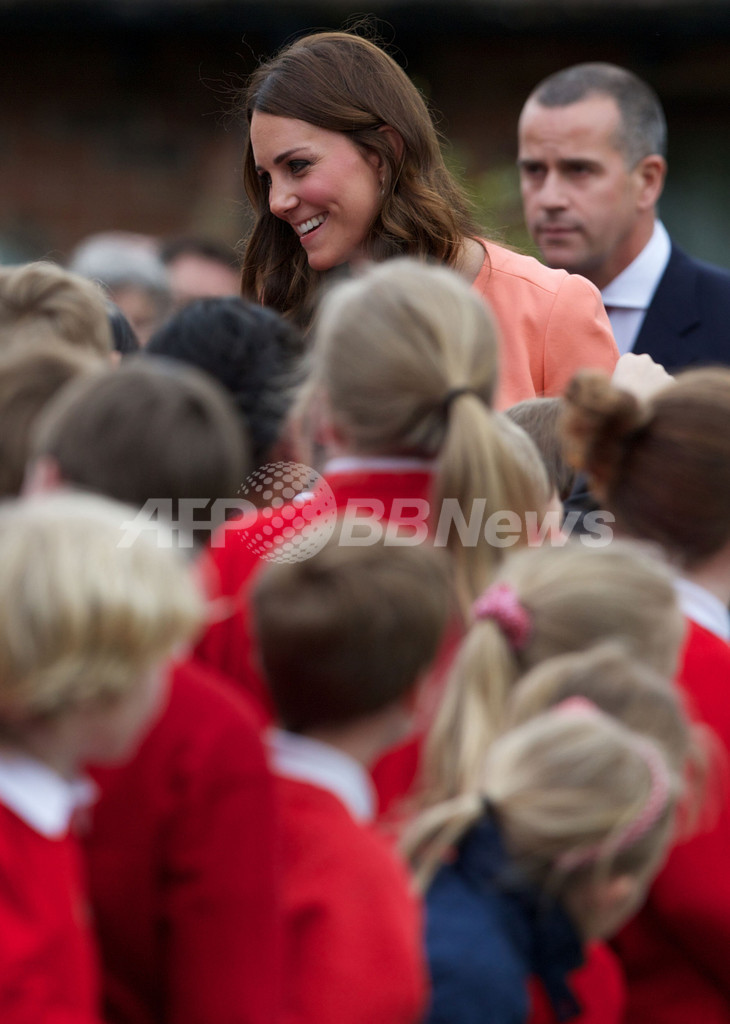 英キャサリン妃、小児ホスピスを訪問