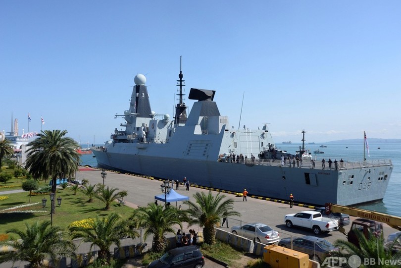 ロシア軍機、黒海でオランダ艦に接近し「攻撃的行動」 オランダ国防省