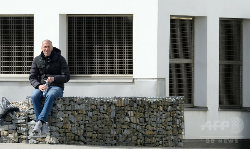 フランス人指導者一行がバイエルンの練習を見学