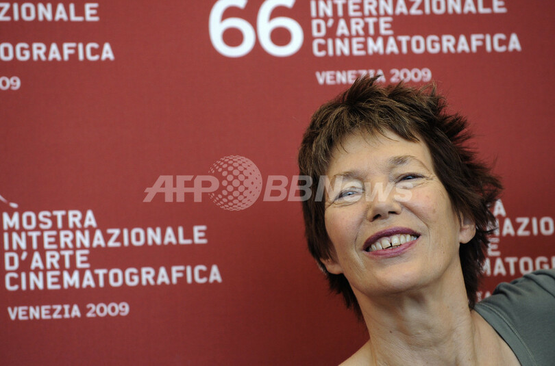 ベネチア映画祭にジェーン・バーキン登場