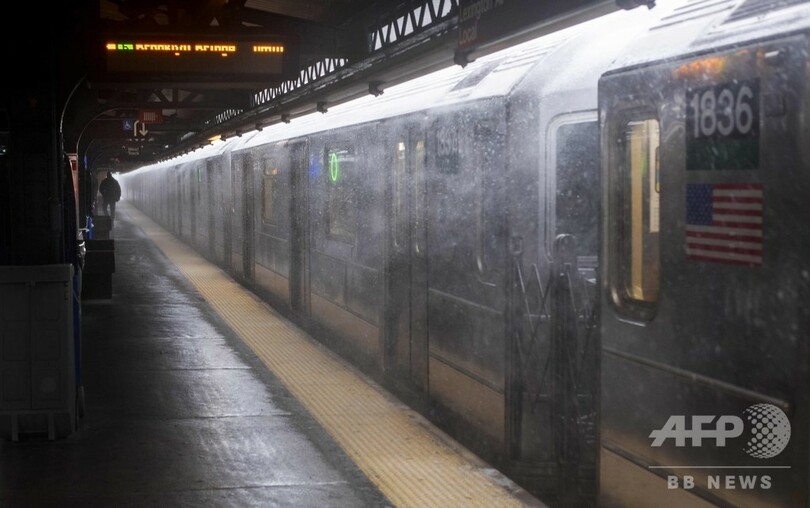 米大寒波で水道本管破裂などの障害 死者12人超える 1日に気温上昇か