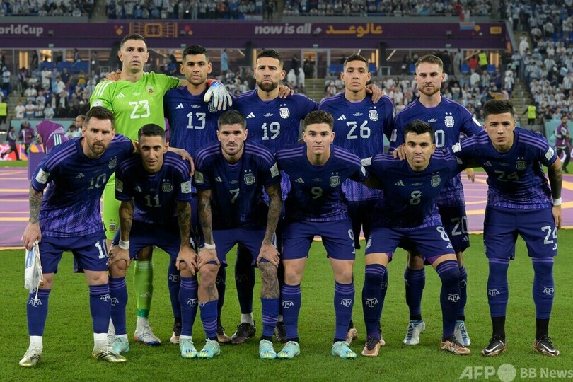 メッシPK失敗もアルゼンチン勝利、首位で16強入り カタールW杯