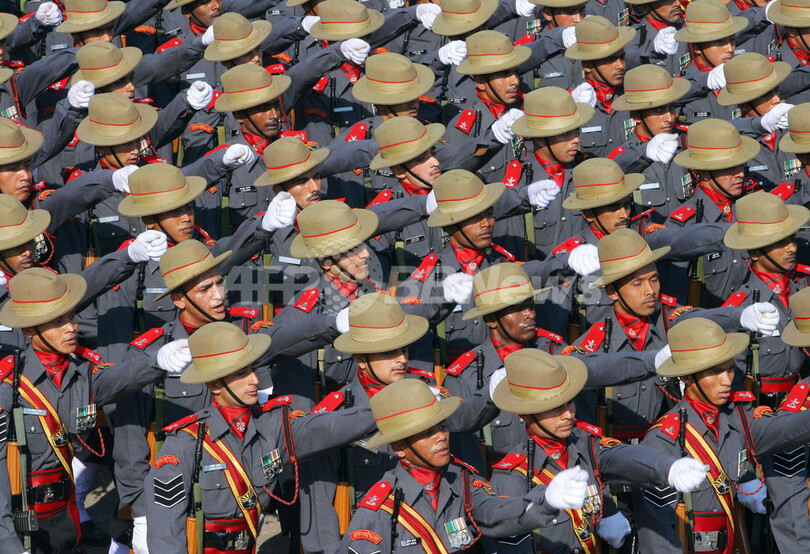 独立58周年を控え、記念行事の準備進む - インド