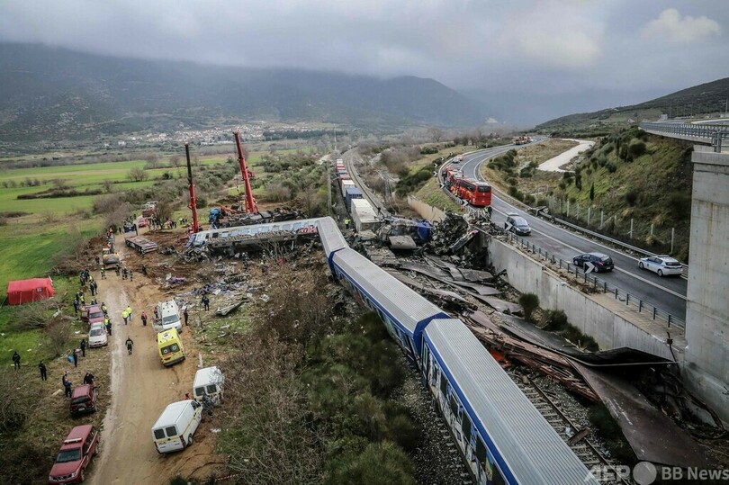 ギリシャ列車事故、原因は「人為的ミス」 死者38人に