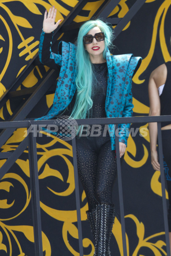 レディー・ガガ、姉妹でファッションブランド立ち上げ