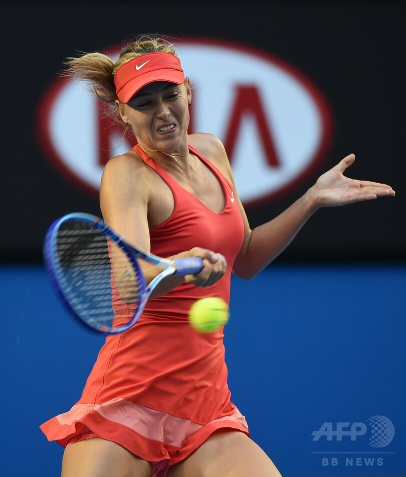 復調のシャラポワ、ディアスを一蹴し4回戦へ 全豪オープン