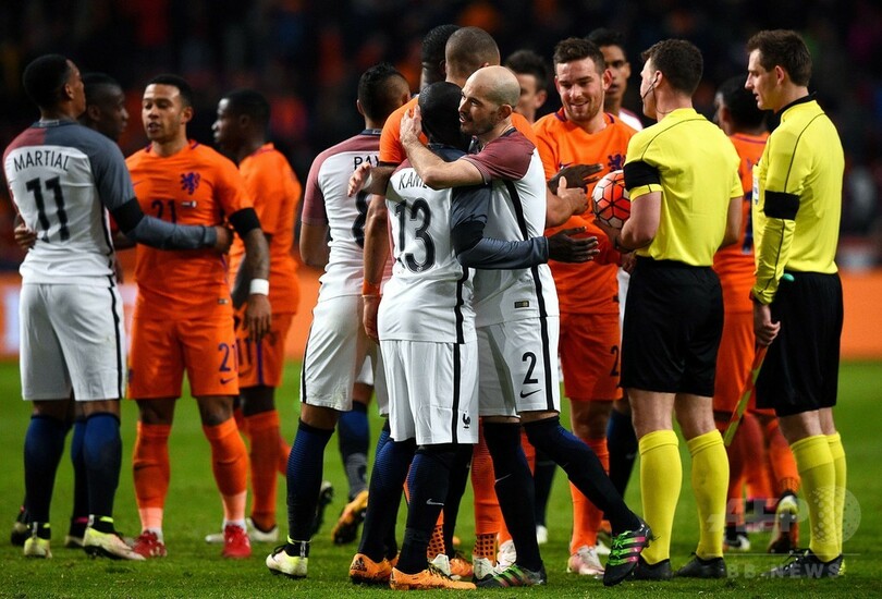 フランスがオランダに競り勝つ、ポルトガルはブルガリアに敗戦 国際親善試合