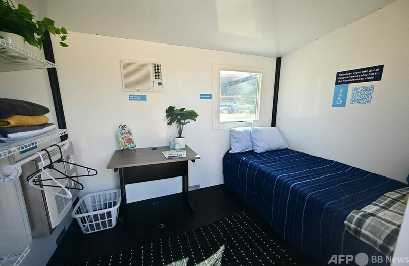 深刻なホームレス問題に直面する米加州、応急仮設住宅を公開