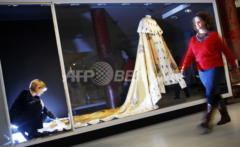 ロシア帝国時代のファッション展覧会、英ヴィクトリア＆アルバート美術館で開催