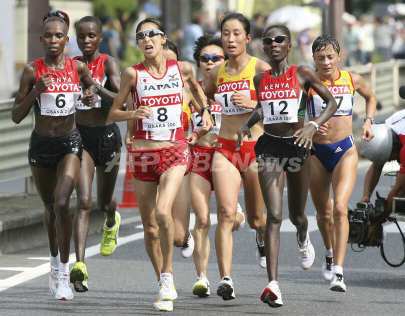 ヌデレバ 女子マラソンを制す