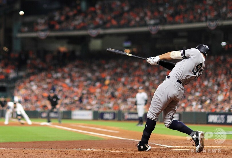 アストロズ、コレアの本塁打でサヨナラ勝ち ヤンキースと1勝1敗に