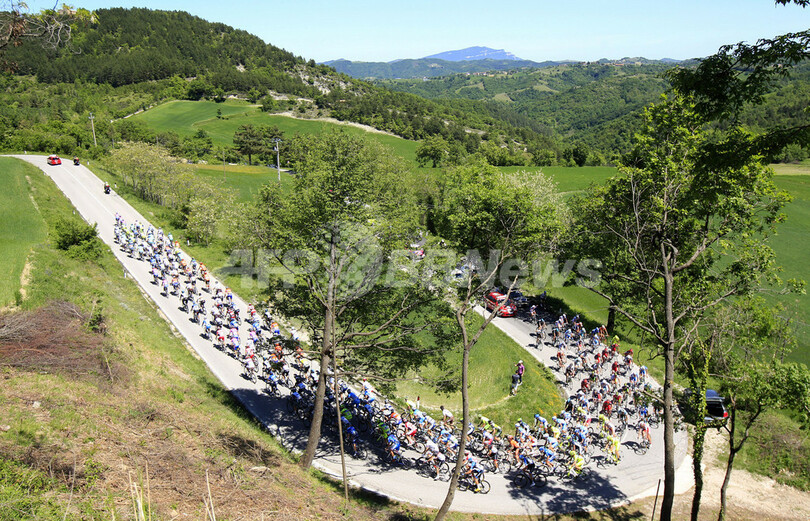 ティーラロンゴが第7ステージ優勝、ヘシェダルは総合首位に浮上 ジロ・デ・イタリア