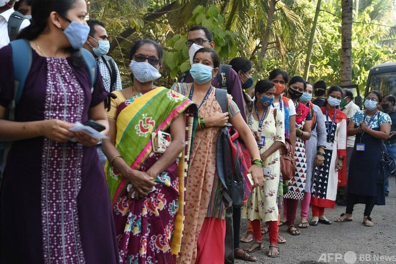 インドでコロナワクチン接種開始、7月までに3億人接種へ