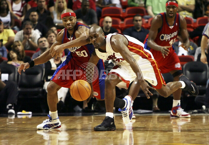 ＜06-07NBA＞クリッパーズ ケイマンの活躍でヒートを破る - 米国