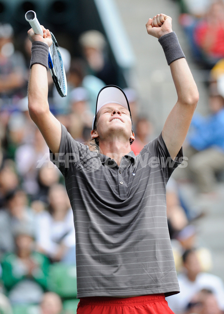 ベルディハ デルポトロを下しAIGジャパン・オープンを制す