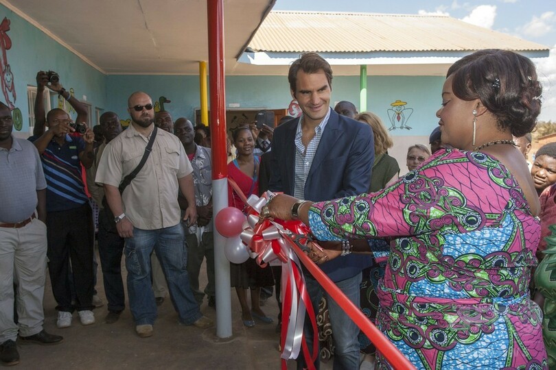 フェデラー、貧困国マラウイで保育所設立 テープカット式典に参加