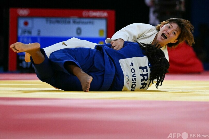日本、柔道団体決勝でフランスに敗れ銀メダル パリ五輪