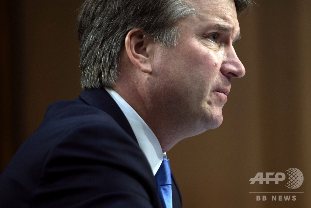 最高裁判事候補の告発者は「酔っ払い」で「混乱していた」 トランプ大統領 最高裁判事候補の告発者は「酔っ払い」で「混乱していた」 トランプ大統領
