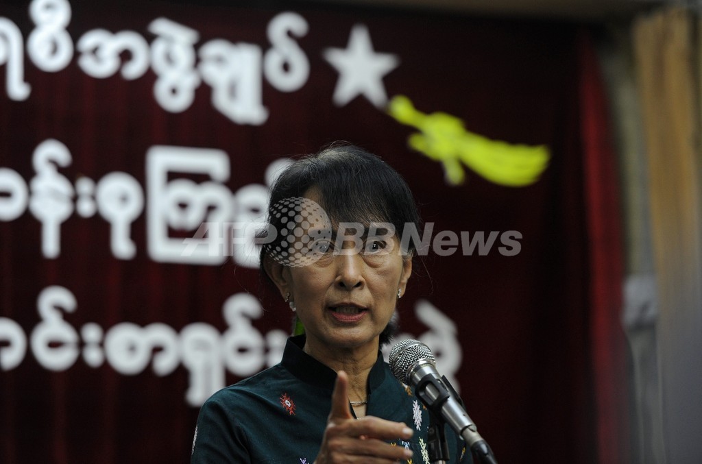 スー・チー氏、ロヒンギャ人の支持明言せず 西部の衝突めぐり スー・チー氏、ロヒンギャ人の支持明言せず 西部の衝突めぐり