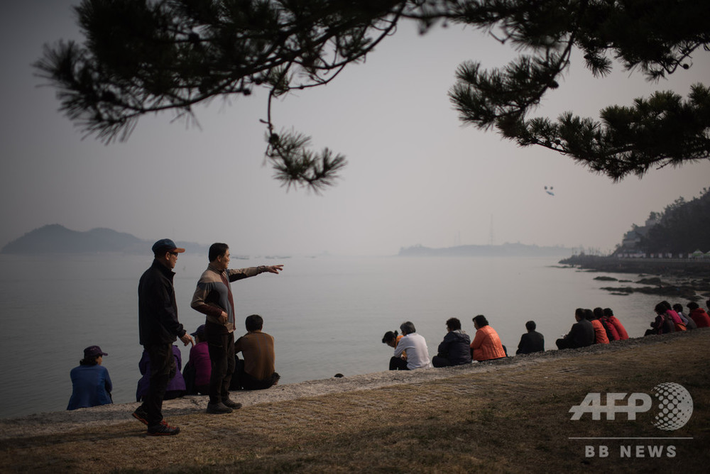 韓国 珍島郡の首長 清掃活動前の浜辺にごみ1トンばらまき謝罪 写真1枚 国際ニュース Afpbb News