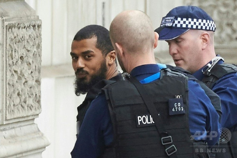 英議会そばで刃物男取り押さえ テロ準備容疑で逮捕 写真10枚 国際ニュース Afpbb News